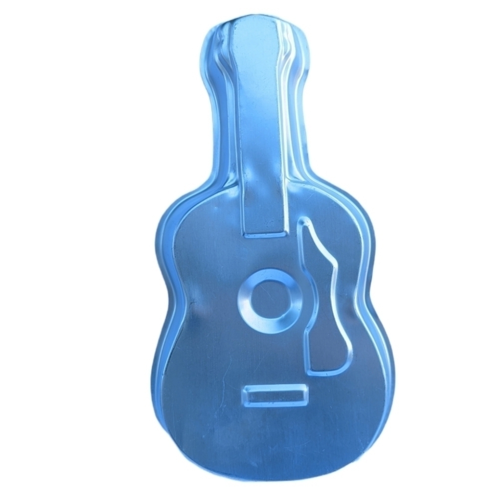 VINTAGE Wilton guitar cake pan 502-933